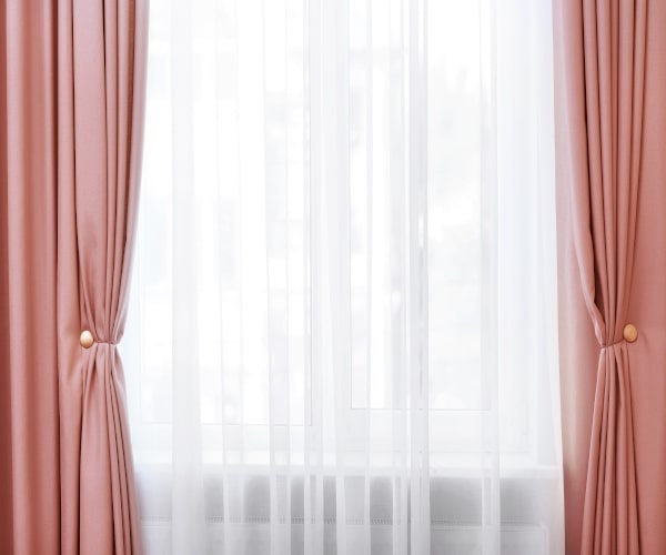 curtains1-min