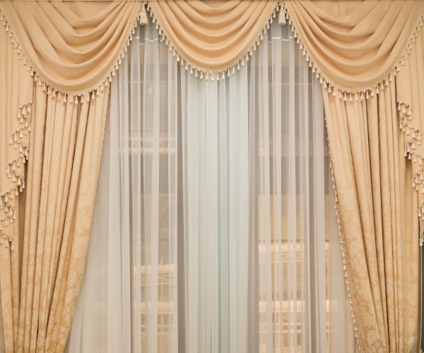curtains4-min